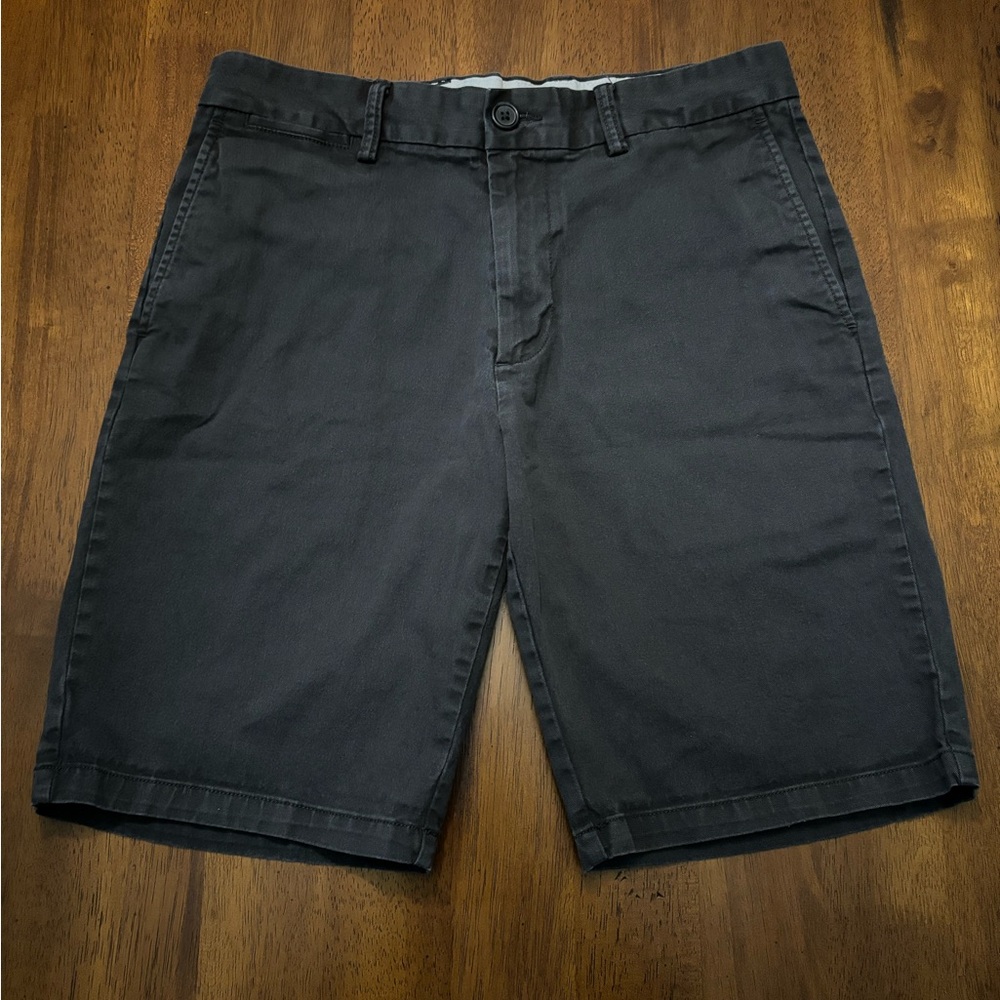 Old Navy Ultimate Slim Built-In Flex - Size 31